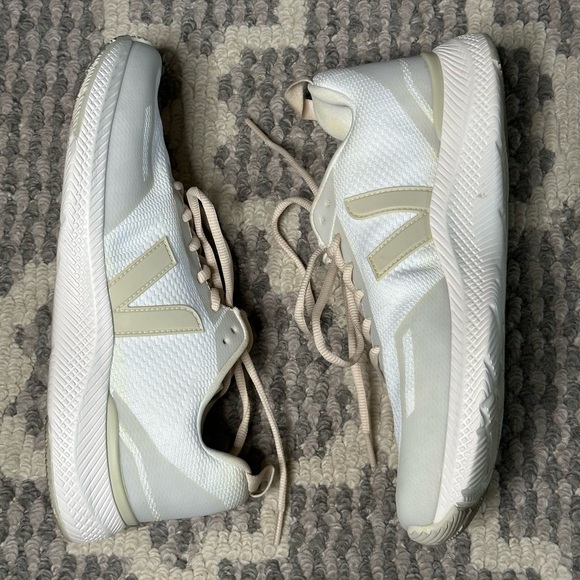 Veja Impala Mesh Sneaker in Eggshell/Pierre - Picture 5 of 14